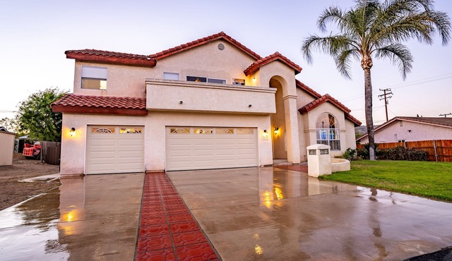 Exceptional Custom Spacious Camarillo Home