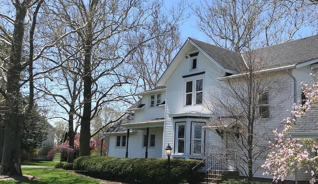 Experience rural charm near Kalahari Waterpark 14 min in Sandusky
