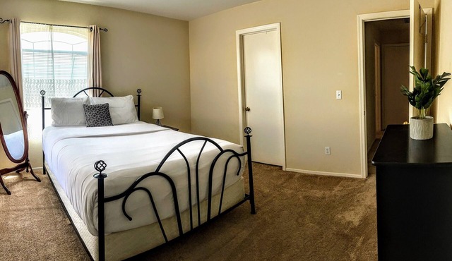 Extended Stay 3 Bedrooms Cozy Townhouse Living
