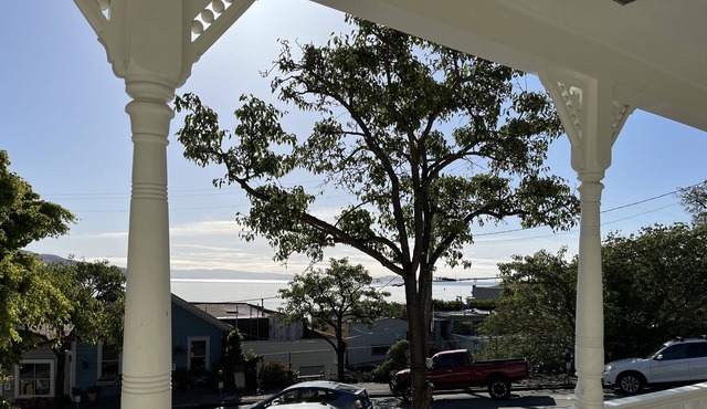 FAB VIEWS of San Francisco Bay with Spacious Porch!!!