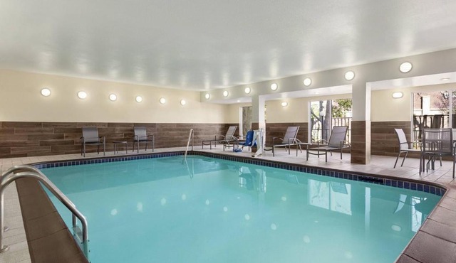 Fairfield Inn by Marriott Tracy