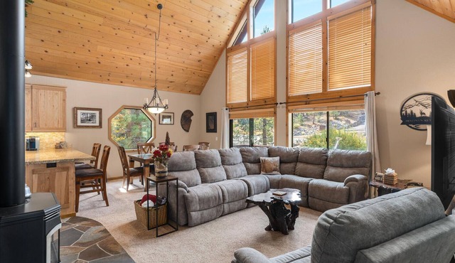 Family Retreat | King Suite, Hot Tub, Games, Desk, Near Trails & Rec Center