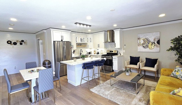 Gillespie Dr 2BR 1BA Unit A | Near Downtown SD in Spring Valley