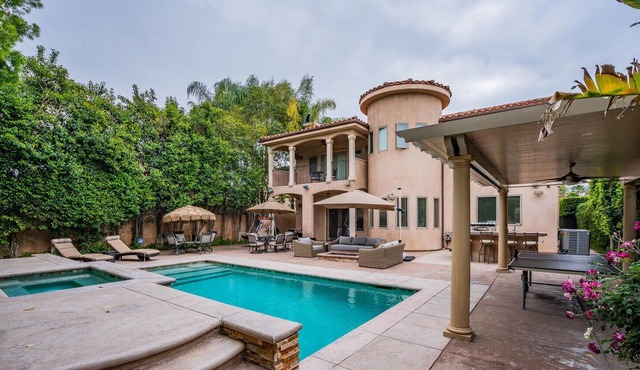 Gorgeous Los Angeles Paradise Escape