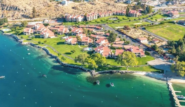 Ground Floor 1-bedroom condo at Lake Chelan Shores, patio with BBQ, in Chelan