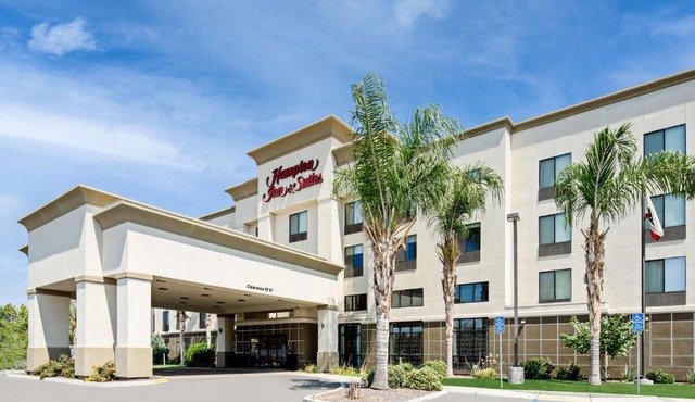 Hampton Inn and Suites Bakersfield/Highway 58