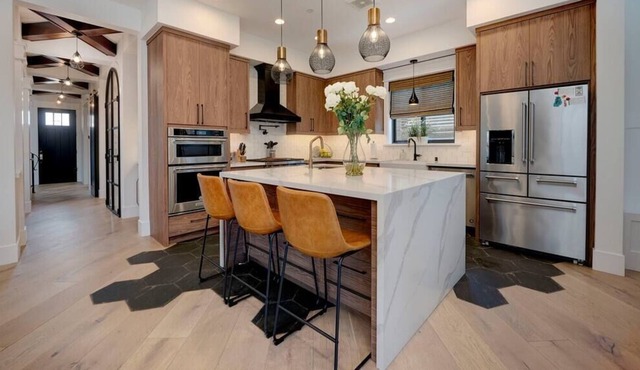 Hand Crafted Colonial-Style Home In Old Folsom!