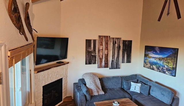 Heavenly Stagecoach Ski Retreat