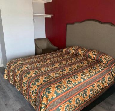 Hi Rise Motel