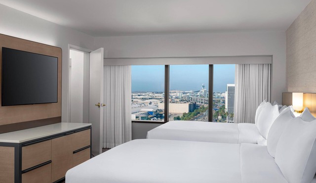 Hilton Los Angeles Airport