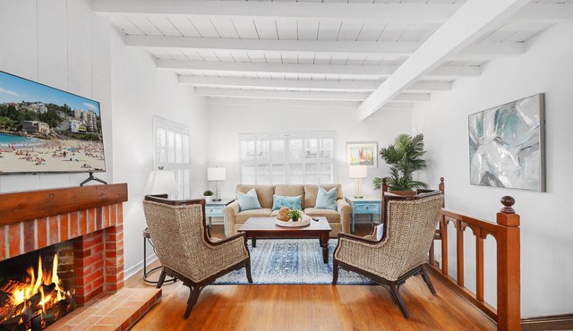 Historic Home in Corona Del Mar near China Cove