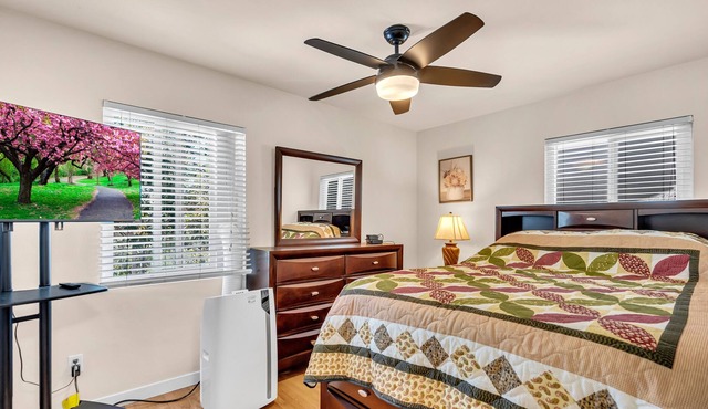 Historic Oldtown Folsom! Charming, updated cottage near Sutter Street