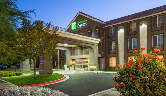 Holiday Inn Express Lancaster by IHG