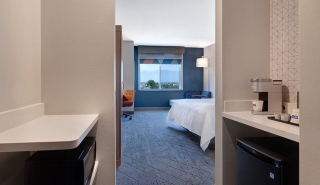 Holiday Inn Express & Suites Ontario - Chino Hills by IHG