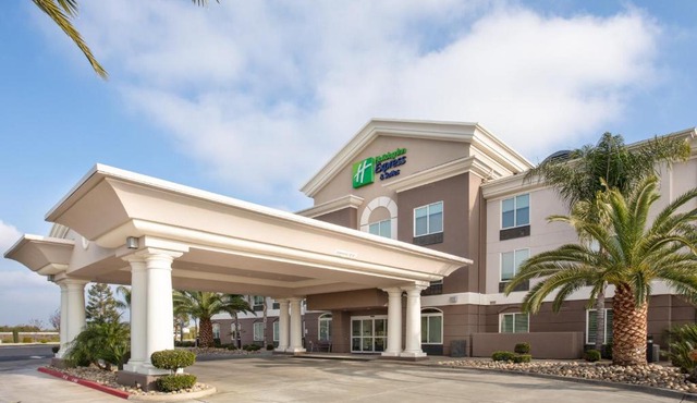 Holiday Inn Express & Suites Yosemite Park Area by IHG