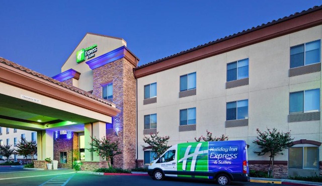Holiday Inn Express & Suites Clovis Fresno Area by IHG