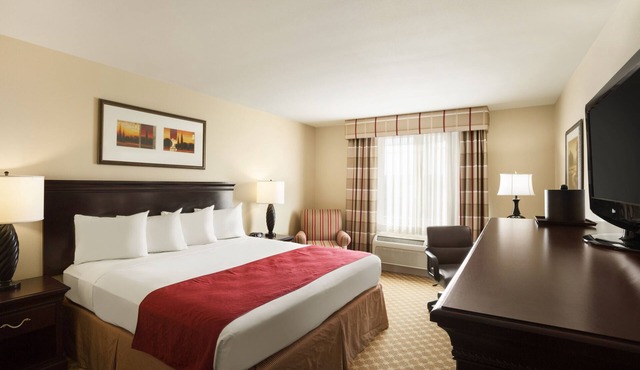 Holiday Inn Hotel & Suites Barstow by IHG