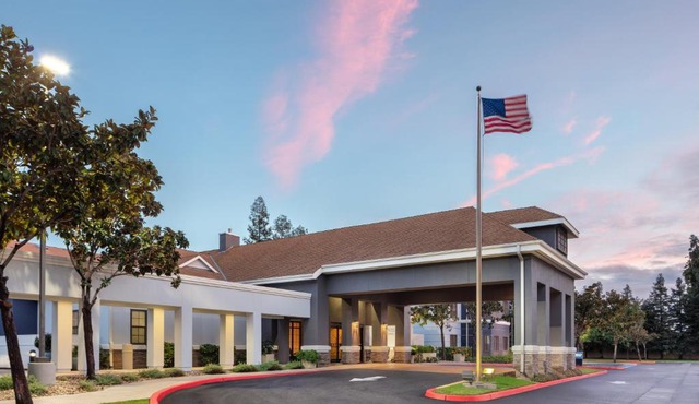 Homewood Suites by Hilton Fresno