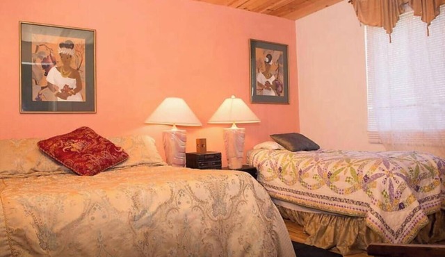 House at Center of Lake Tahoe, Available for the winter Holidays and Ski Lease