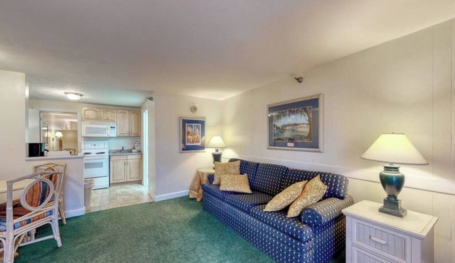 Ideally-located condo with pool, WiFi, & patio - close to everything in Ogunquit
