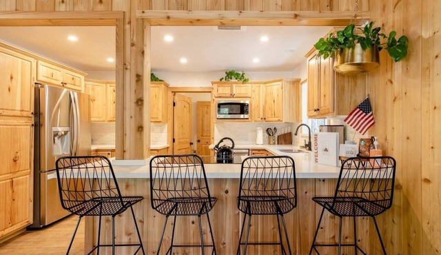 idyllwild treehaus - LUXE Modern Mountain Cabin - Desirable Fern Valley Area!