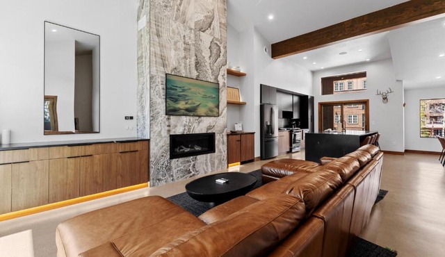 Inas Way Townhomes Unit B in Keystone