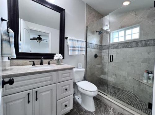 Incredible 5 Bedroom, 4 Bath, Rock Pool & Jacuzzi Home, 1/2 Mile Walk To Disney