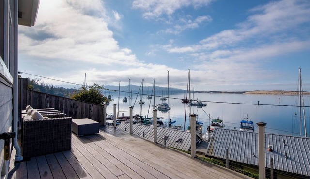 Incredible Bayfront High End Custom Home! Views!