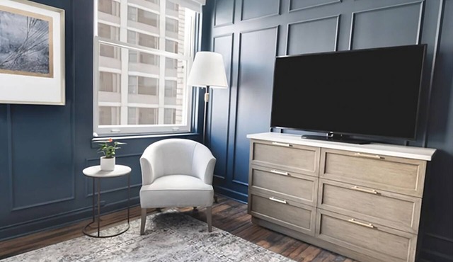 Indulge in The Perfect Blend of Luxury and Convenience! Pet-friendly Property