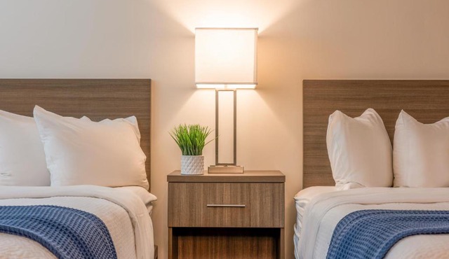 Inn At Moss Landing Point