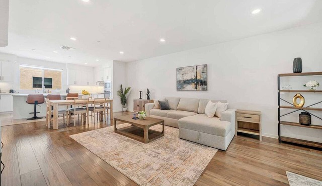 Irvine Executive Retreat on Terrapin｜Family-Friendly｜Central Location #42576 in Irvine
