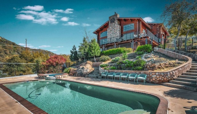Japatul House-Log Mansion w Pool, HotTub, Disc Golf-Check Google 5 Star Reviews!