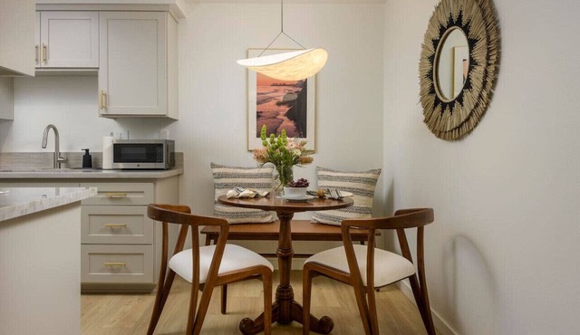 Jasmine Hideaway | Newly Renovated in Summerland