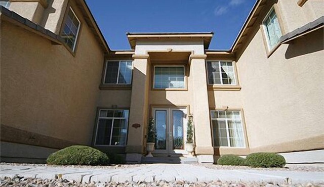 Jewel Estates - Golf Cribs