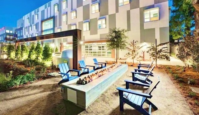 KING BED - Modern FULLY FURNISHED Condo By Stanford & Google - Mountain View CAn