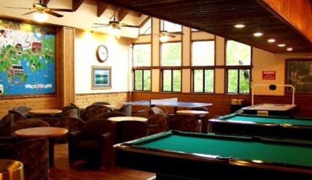 Lagonita Lodge Resort- Heated Indoor Pool & Spa - Game Room - On The Lake 3
