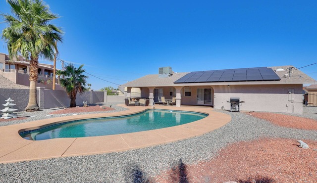 Lake Havasu Home - 2 Mi from Main Launch Ramp!