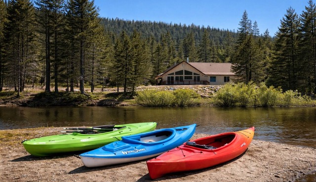 Lake & Riverfront 21-Acre Lodge