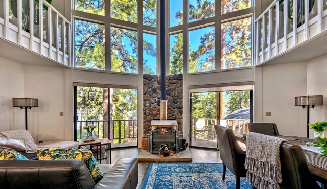 Lake Tahoe a block from the Lake with hot tub and game room MV49