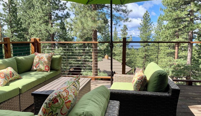 Lake Tahoe Lodge Huge Deck Seasonal Hot Tub Lake Views BBQ