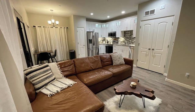Lake View Oasis Tiny Home 1 bed/1Bath