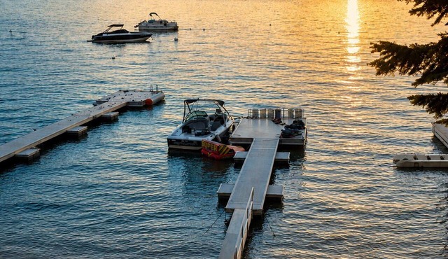 LAKEFRONT OASIS with Private Dock and Buoy!
