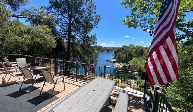 Lakefront modern home with private dock!
