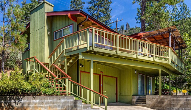 Lakeview home with boat slip on private marina dock plus washer/dryer & WiFi