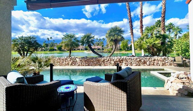 LAKEVIEW RETREAT: 2 lg En-Suite Master Bedrooms, Private Pool, Hot Tubs! Managed by Greenday! in Rancho Mirage