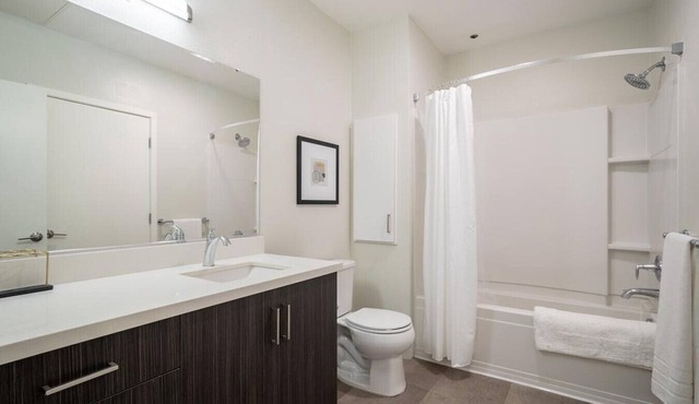 Landing at Artist Walk - 1 Bedroom in Centerville