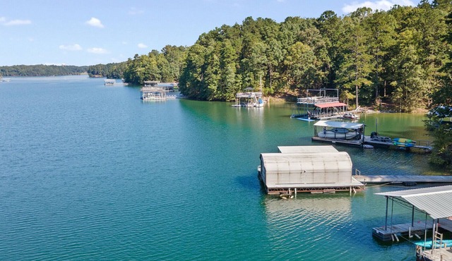 Lanier Private Dock, Fire Pit in Buford