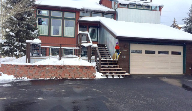 Large Mountain Escape - open floor plan - 5 bedroom - 3 bath in Dillon