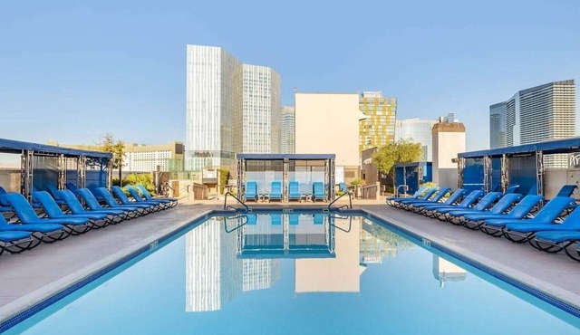 Las Vegas | Friends Strip Base | Pool + Spa | 2BR Villa