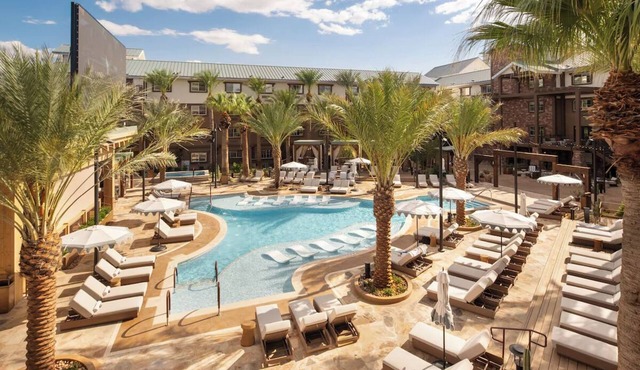 Lodge Queen Pool View at Silverton Hotel and Casino, Free Parking